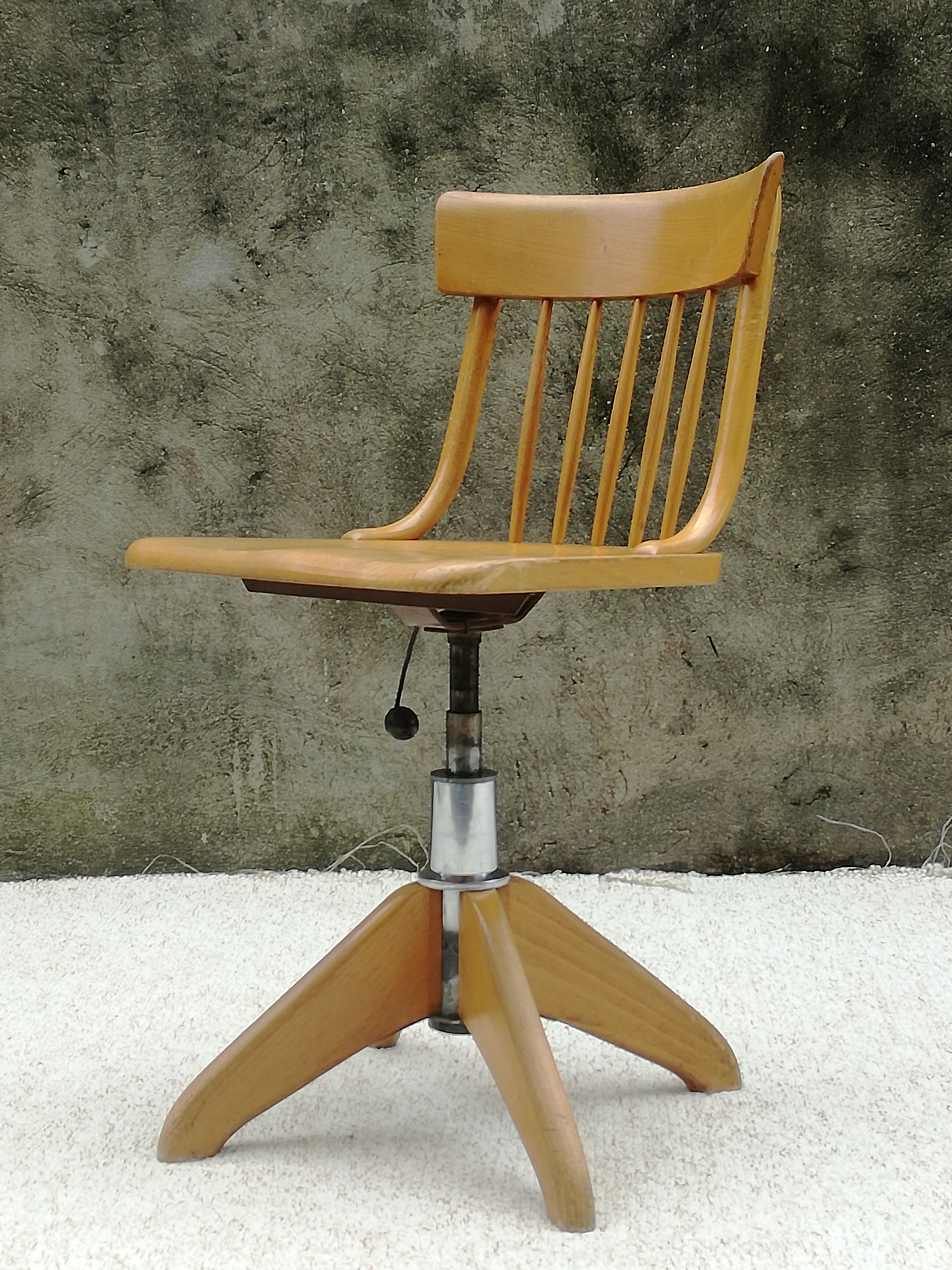 Stoll office chair, swivelling and adjustable in height