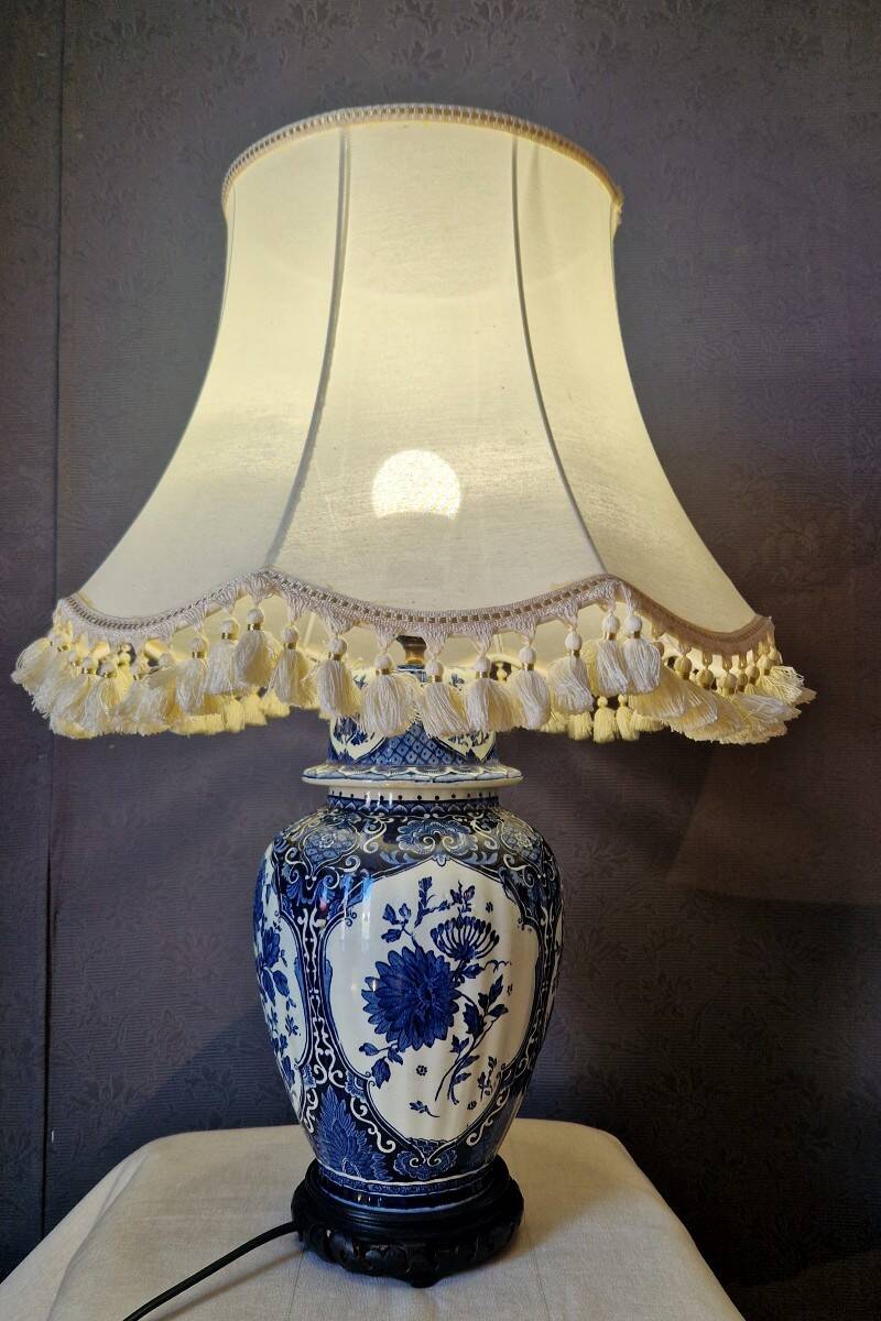 20th-century ceramic lamp
