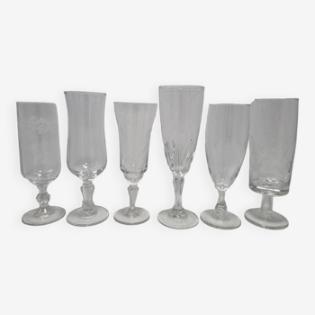 Set of 6 mismatched flutes