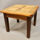 Table basse dessus parquet ancien