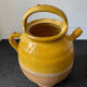 Cruche gargoulette chevrette en terre cuite vernissé jaune