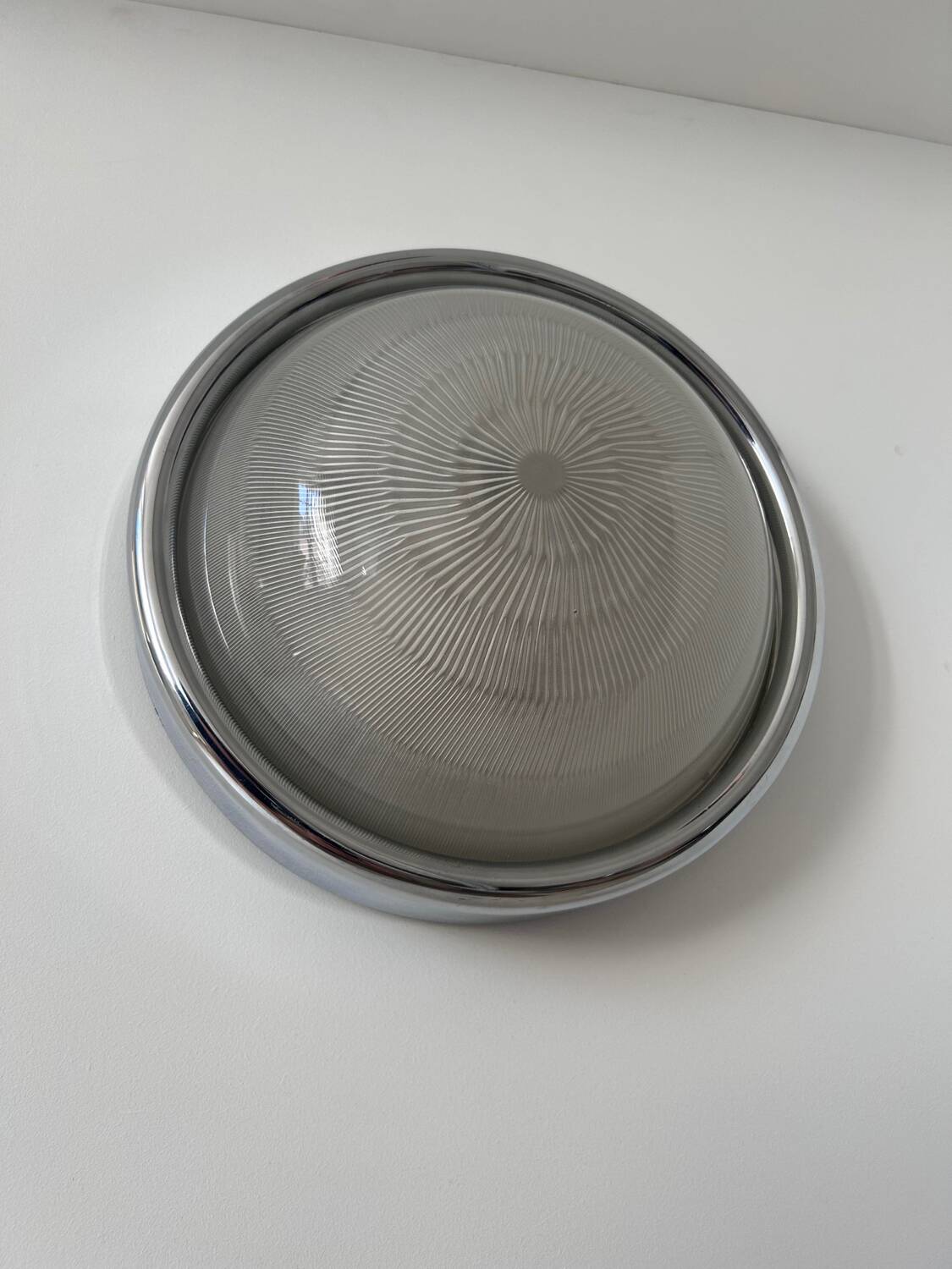 Modernist chrome and ribbed glass wall light, France 1970