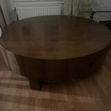 Round coffee table