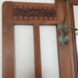 Wall-mounted coat rack