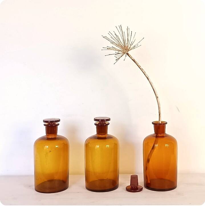 Lot de 3 flacons de pharmacie anciens