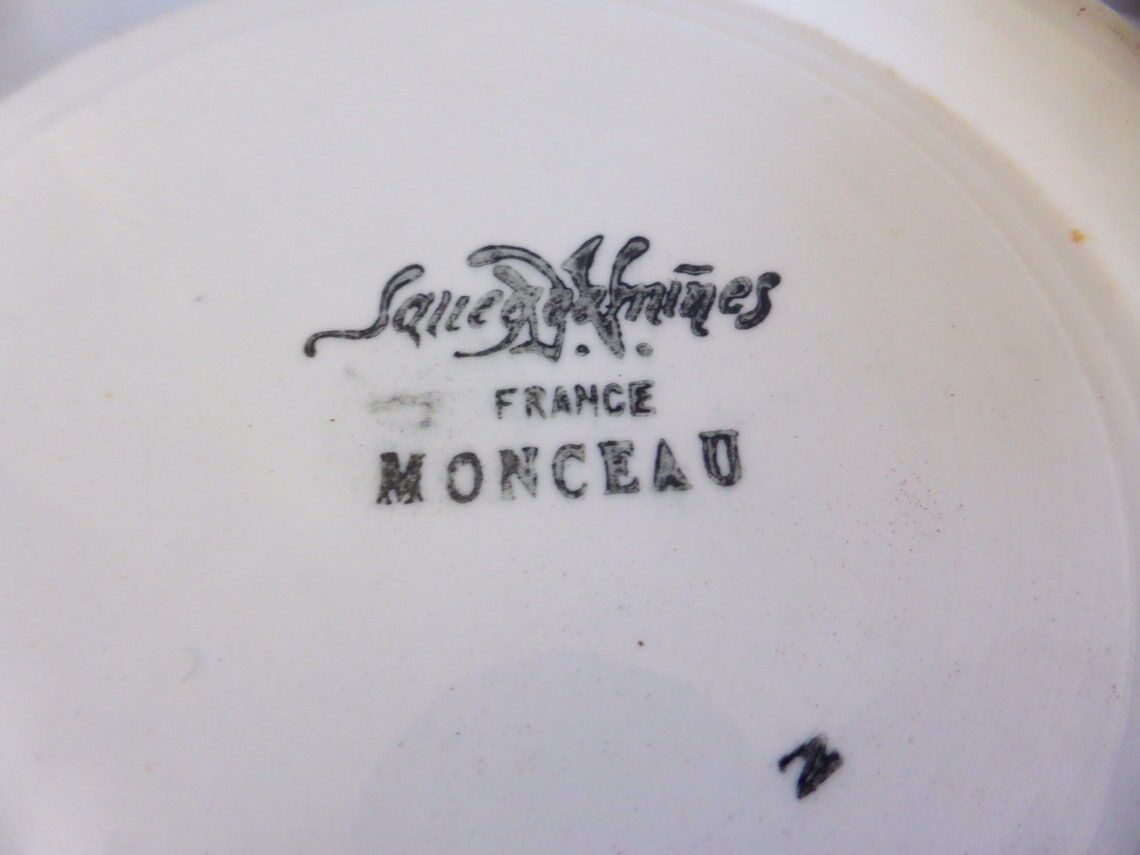 Vintage salad bowl from the Sarreguemines manufacture Model Monceau porcelain