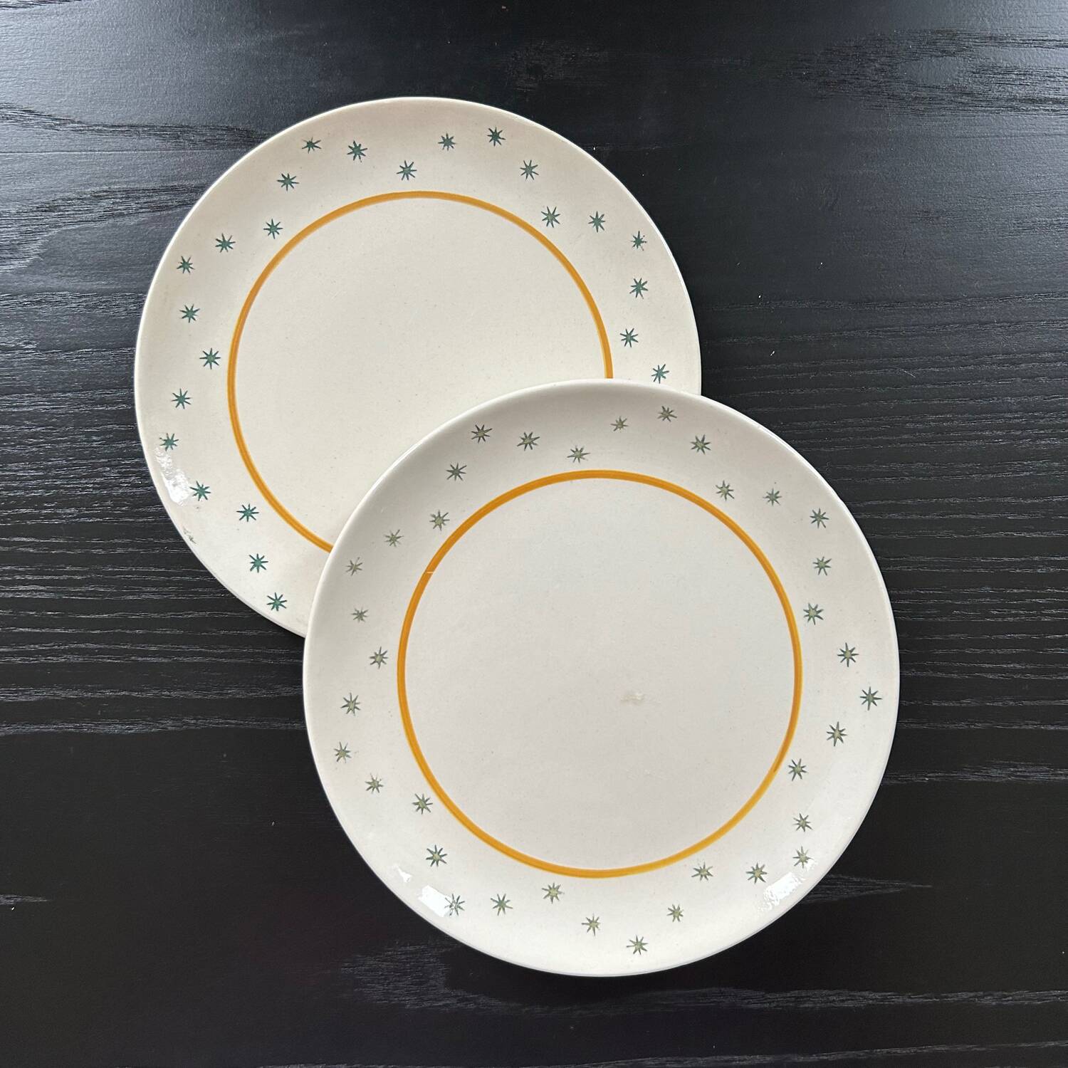 Duo of Primefleur Gien plates