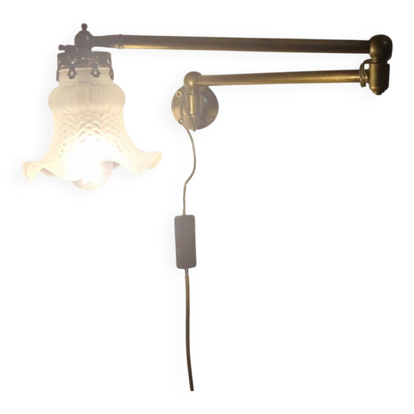Applique articulée vintage en laiton et verre dépoli moulé — Beyit