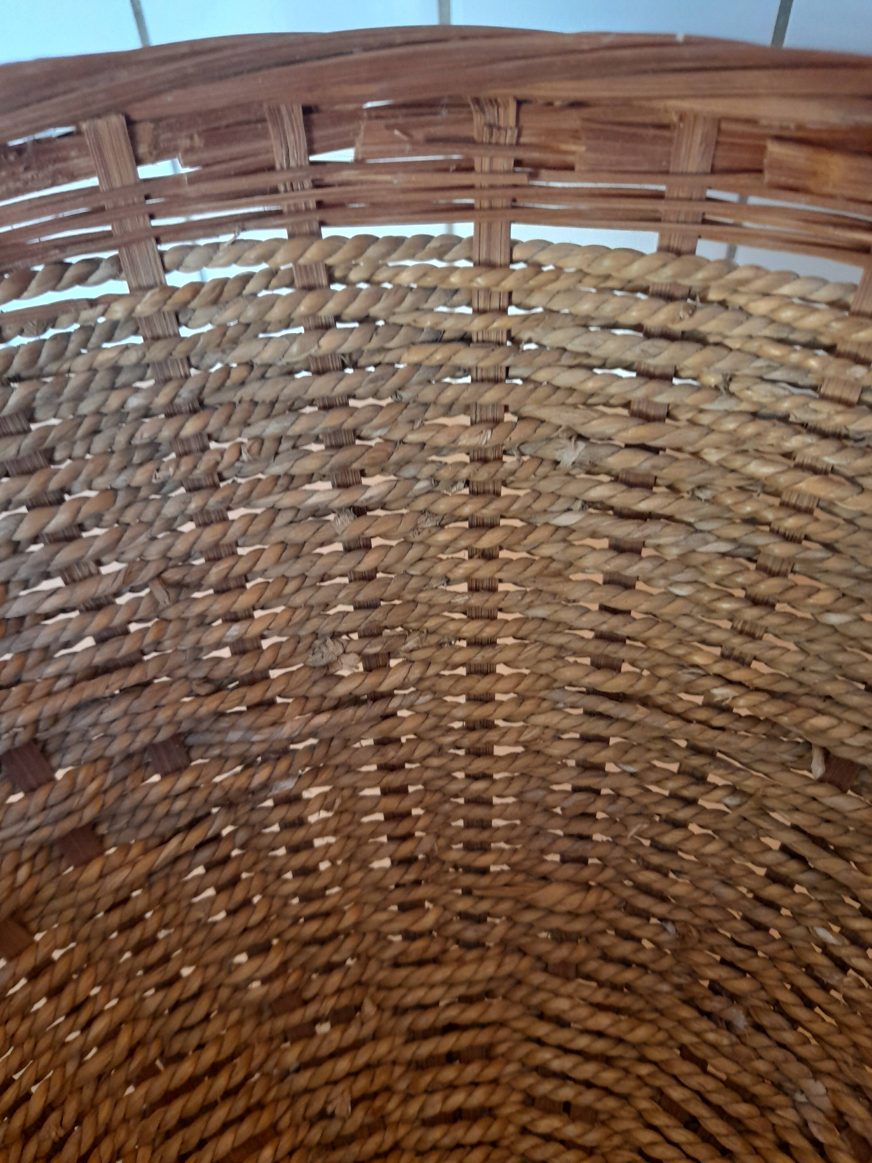 Grande corbeille en corde et osier