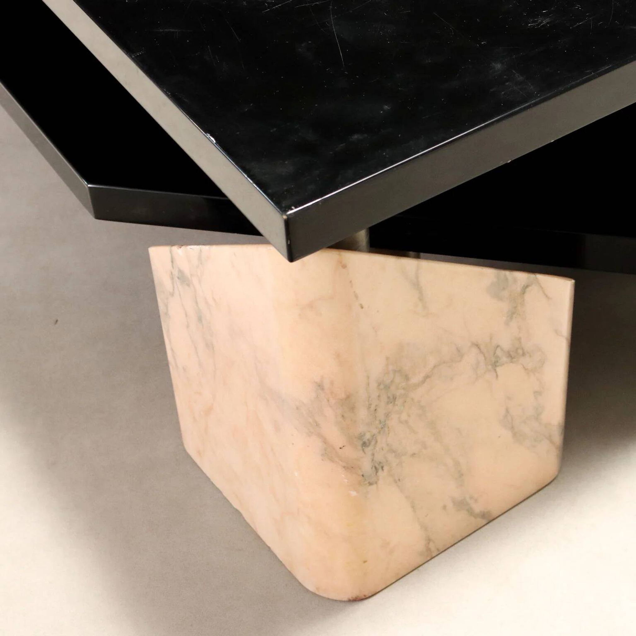 Vintage coffee table in pink marble and lacquered wood, 1970s design.