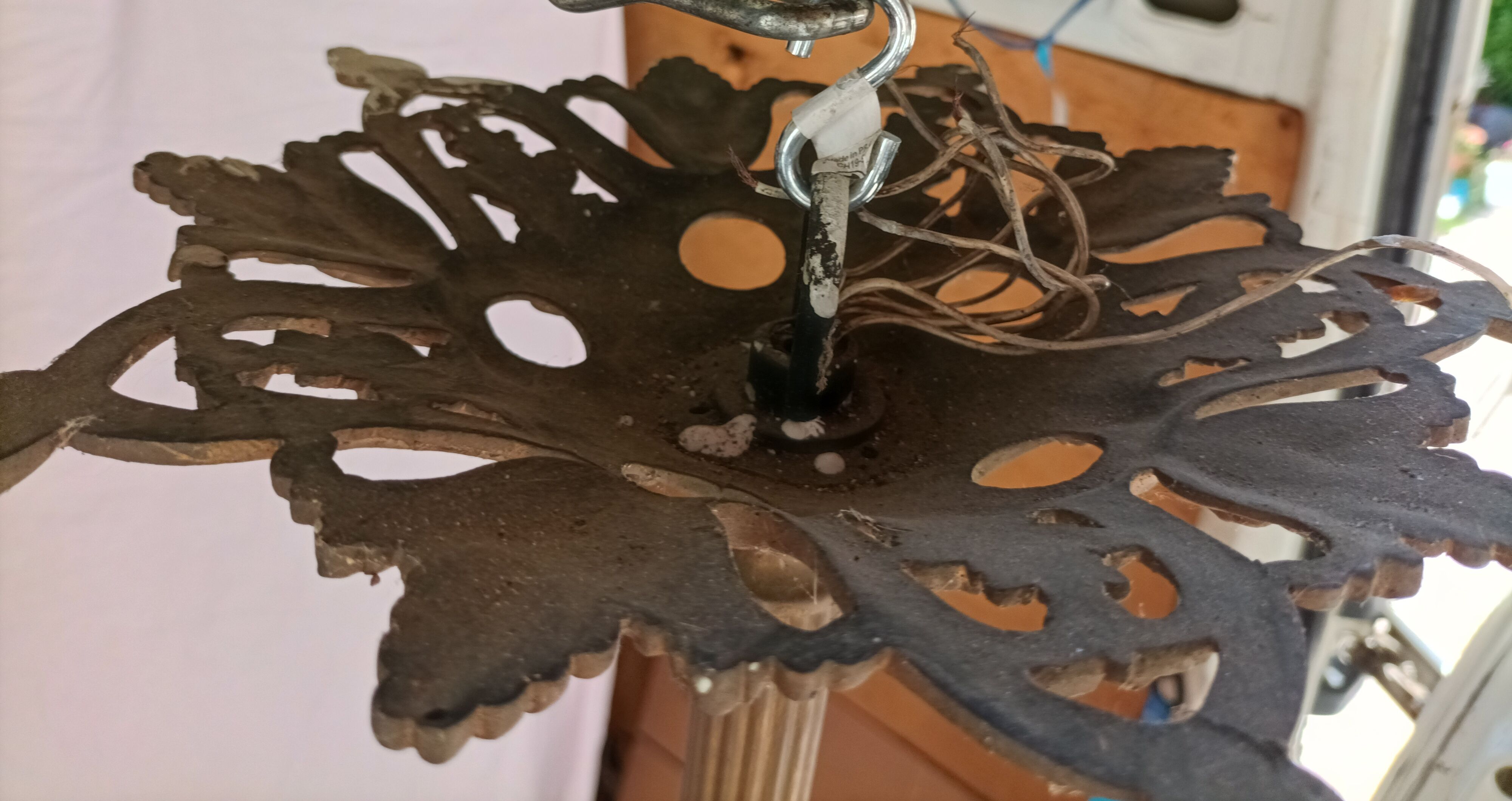 Suspension in brass and bronze Renaissance style