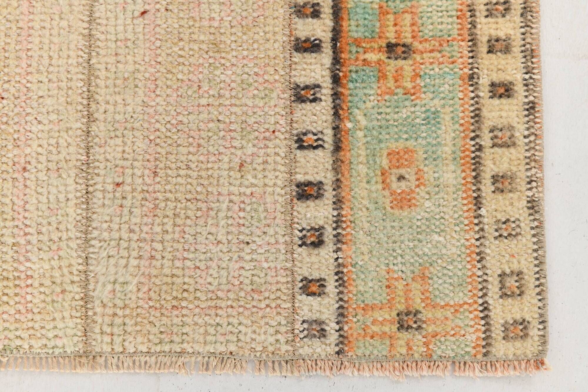 Tapis de couloir vintage turc crème et marron