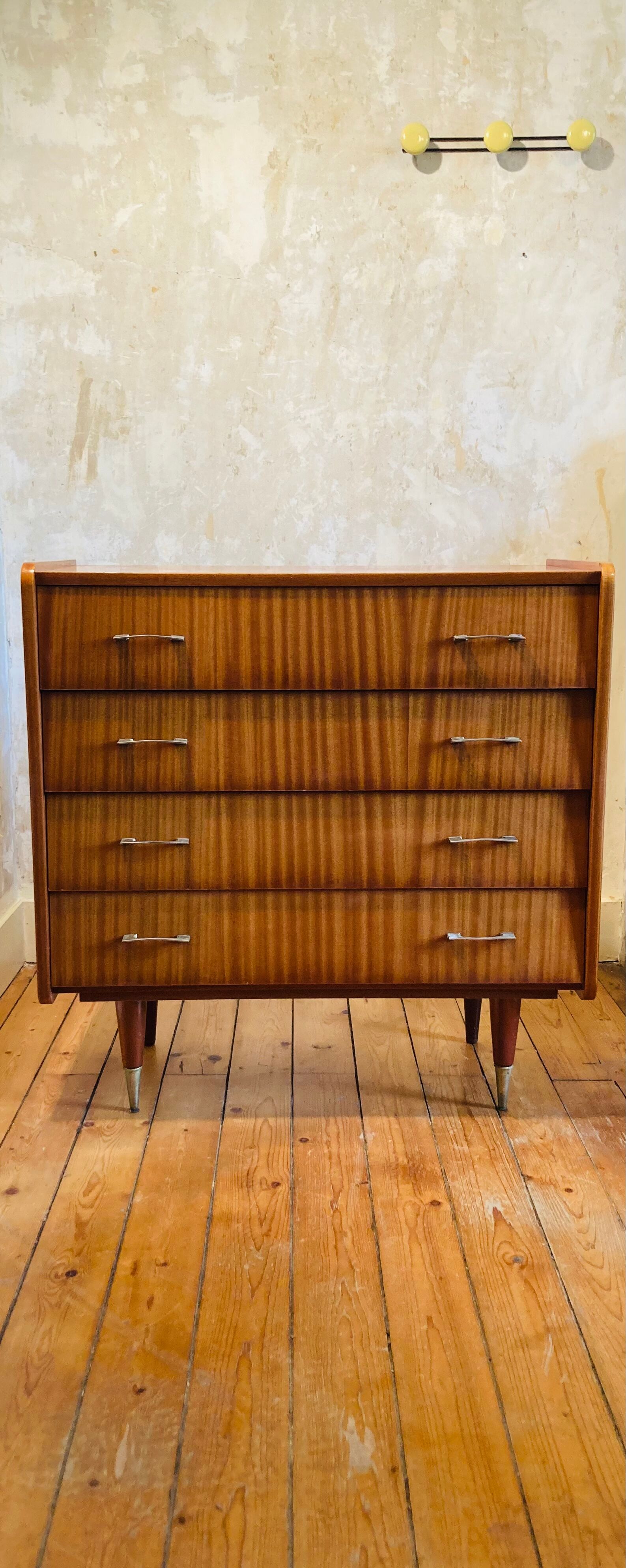 Vintage chest of drawers spindle feet