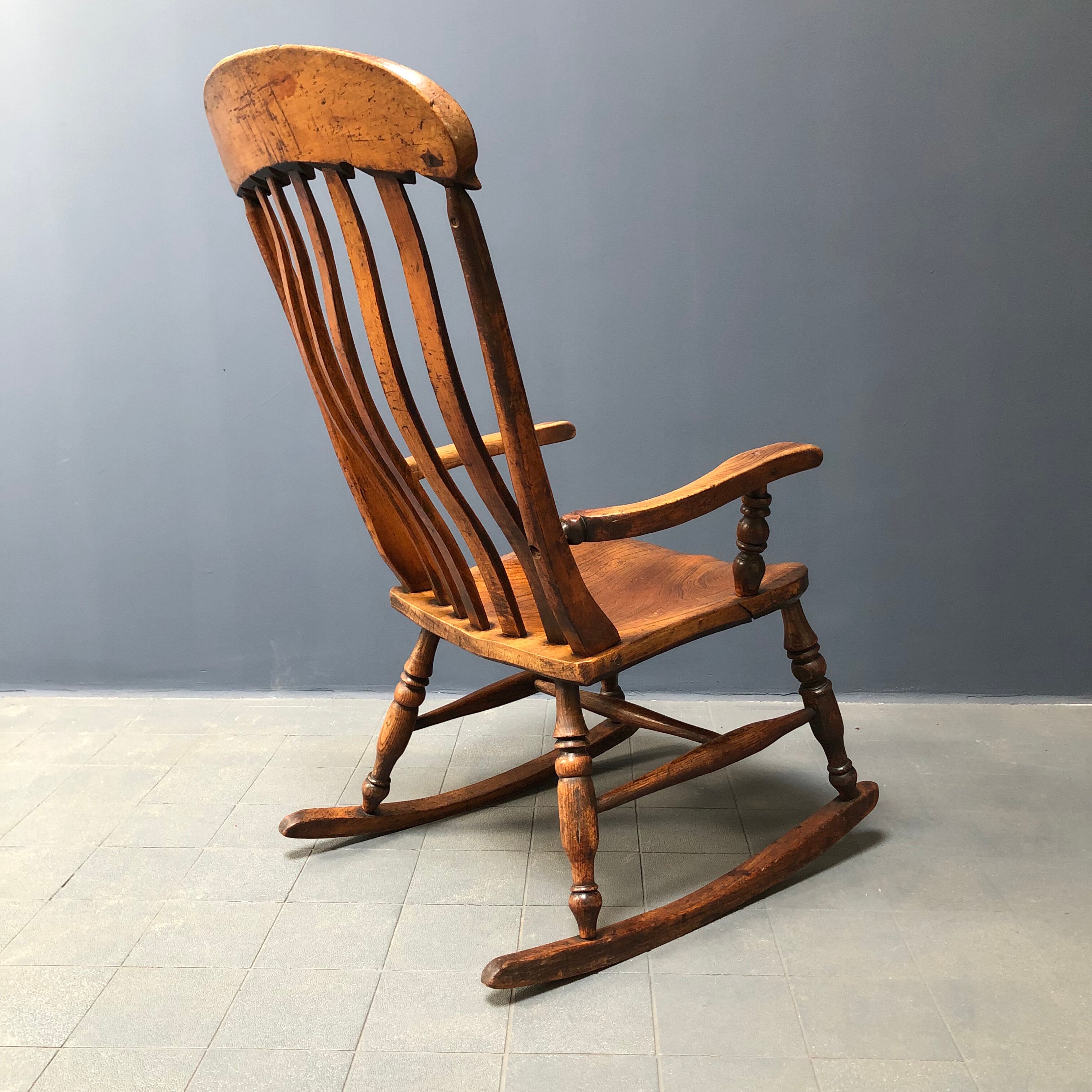 English Windsor rocking chair from the early 1900s