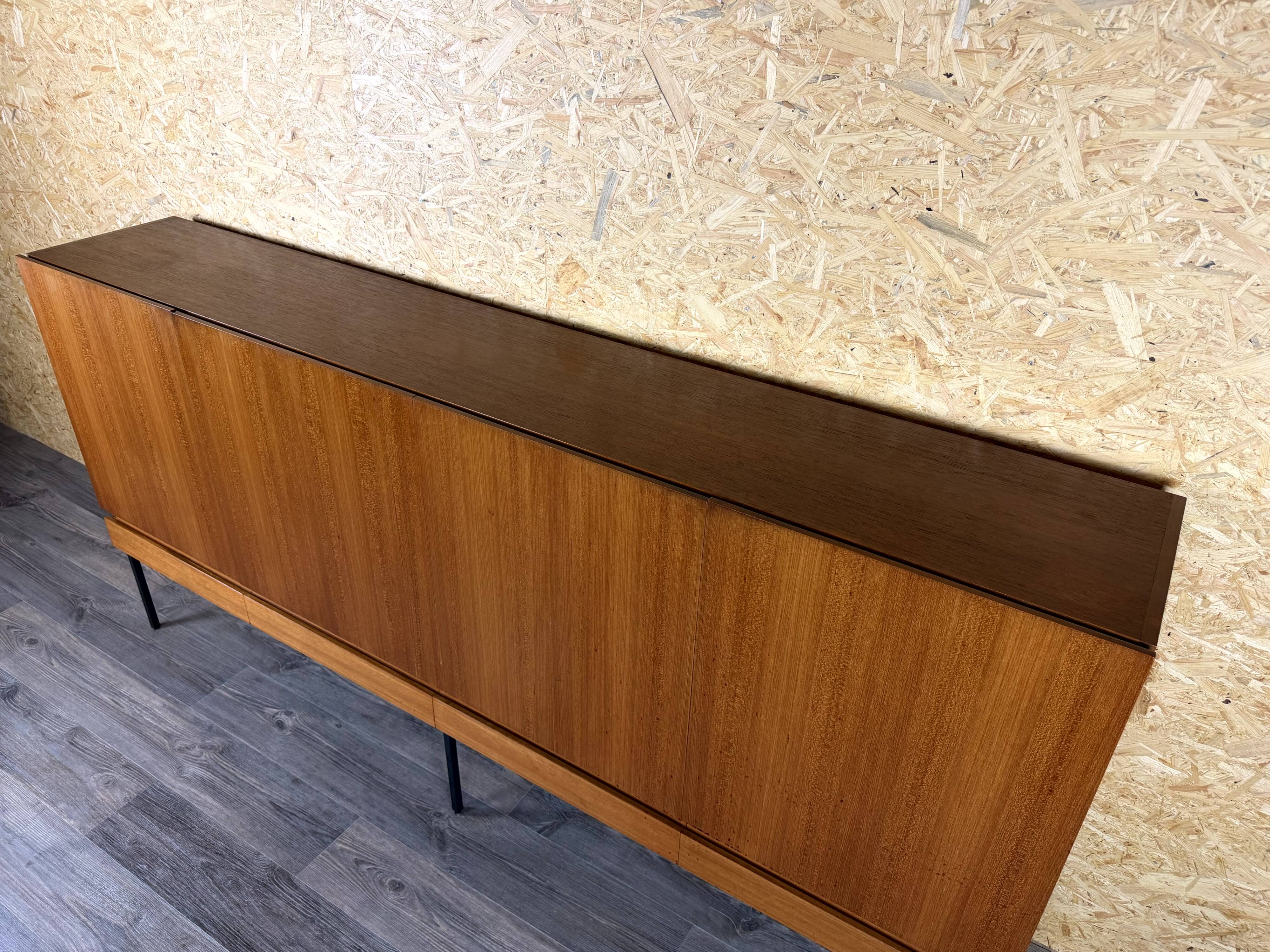 Buffet haut B60 en teck par Dieter Waeckerlin pour Behr, années 1960-1970