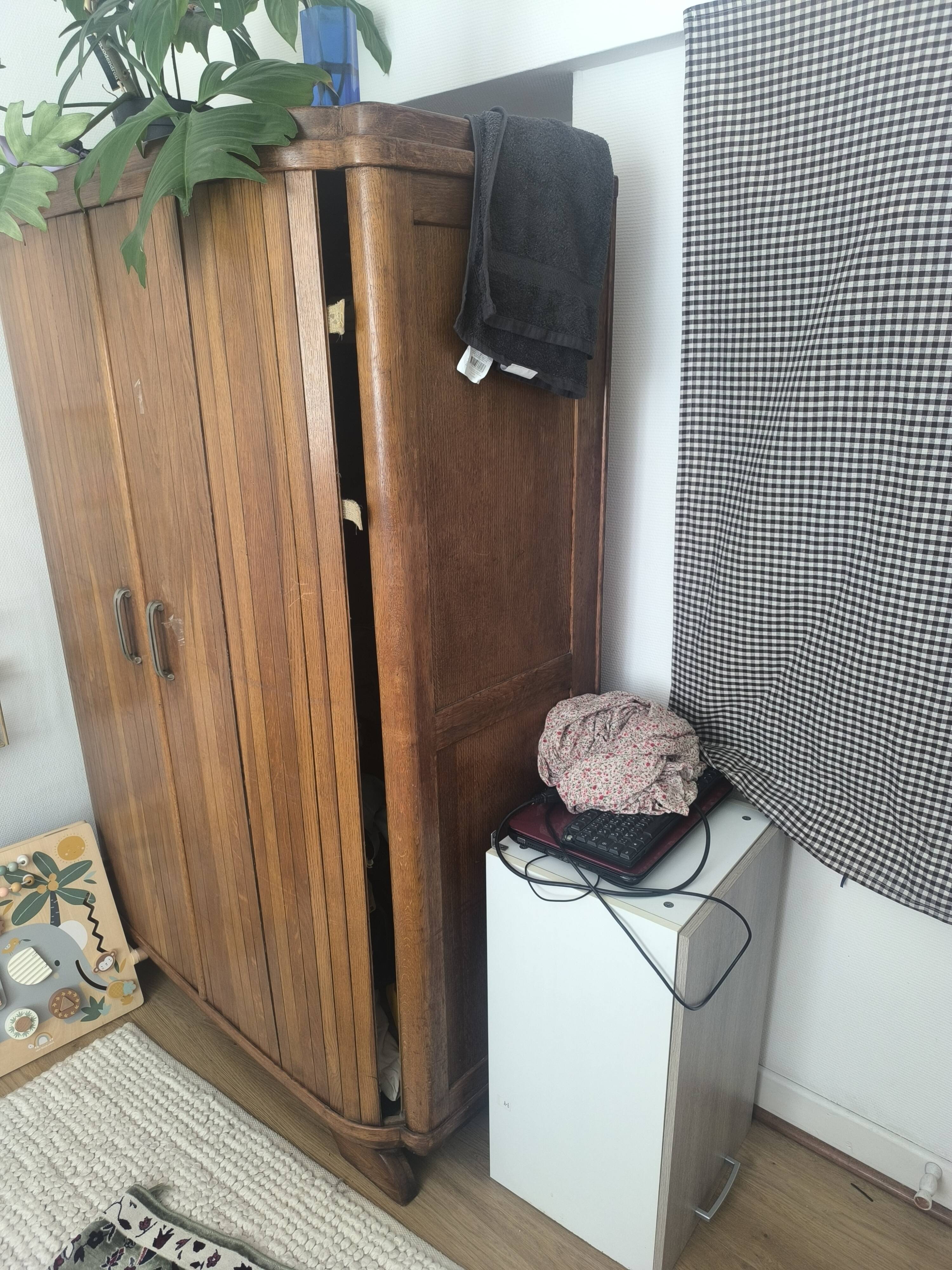 1950s wardrobe with sliding doors
