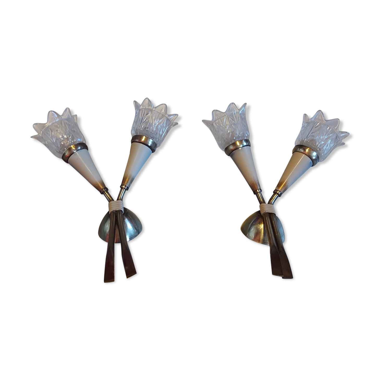 Pair of Lunel brass wall lamps