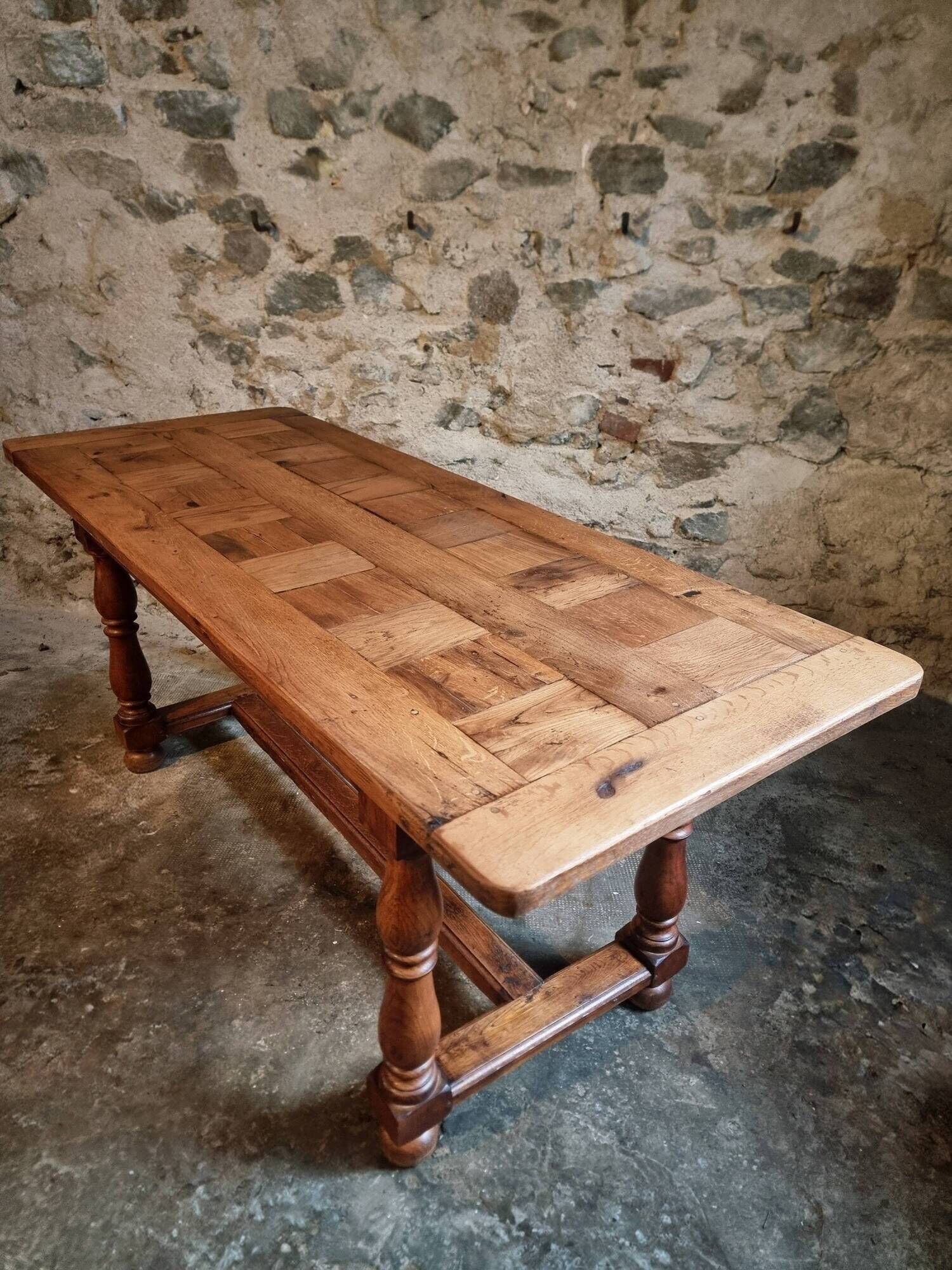 French farmhouse table in oak – 1950-1970 – Top made of solid blocks