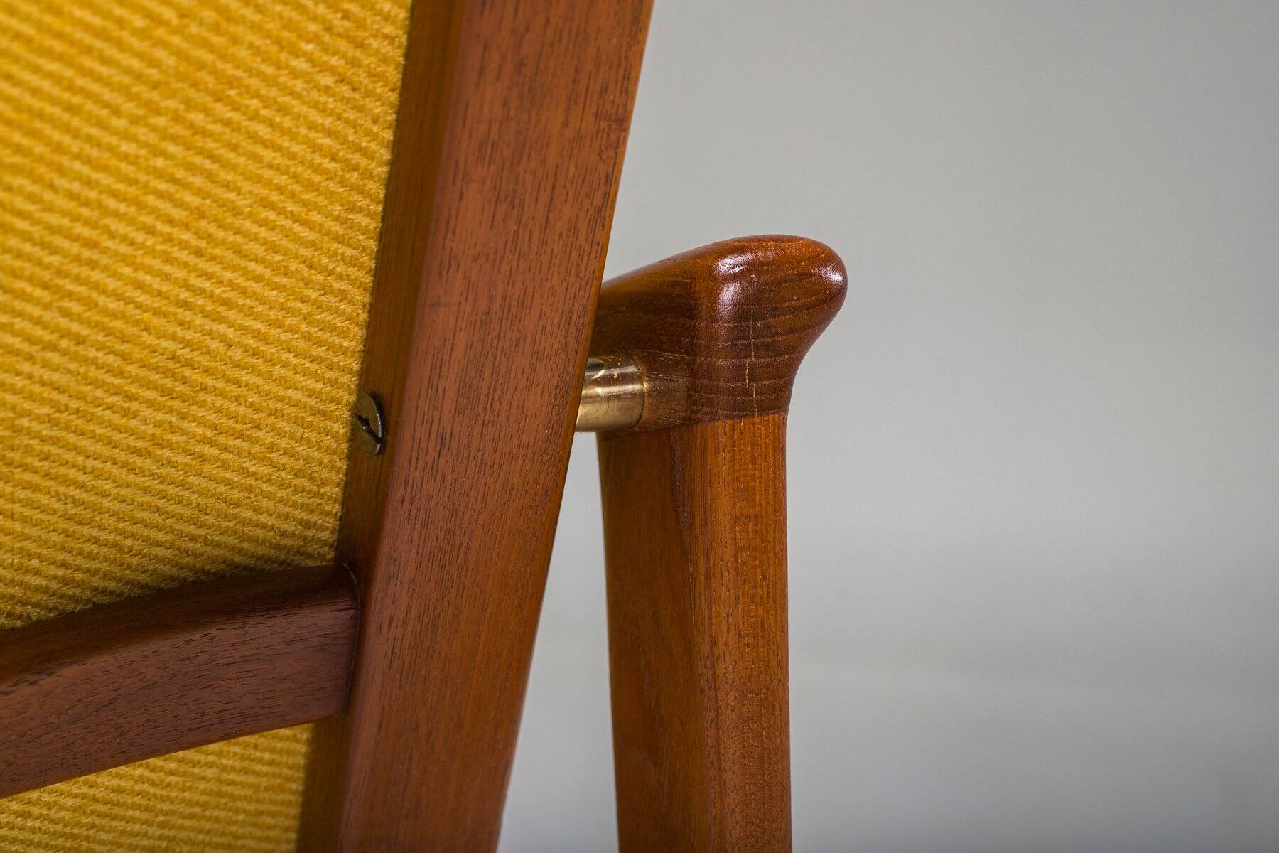 Chaise longue danoise du milieu du siècle en teck attribuée à Ib Kofod-Larsen, années 1960