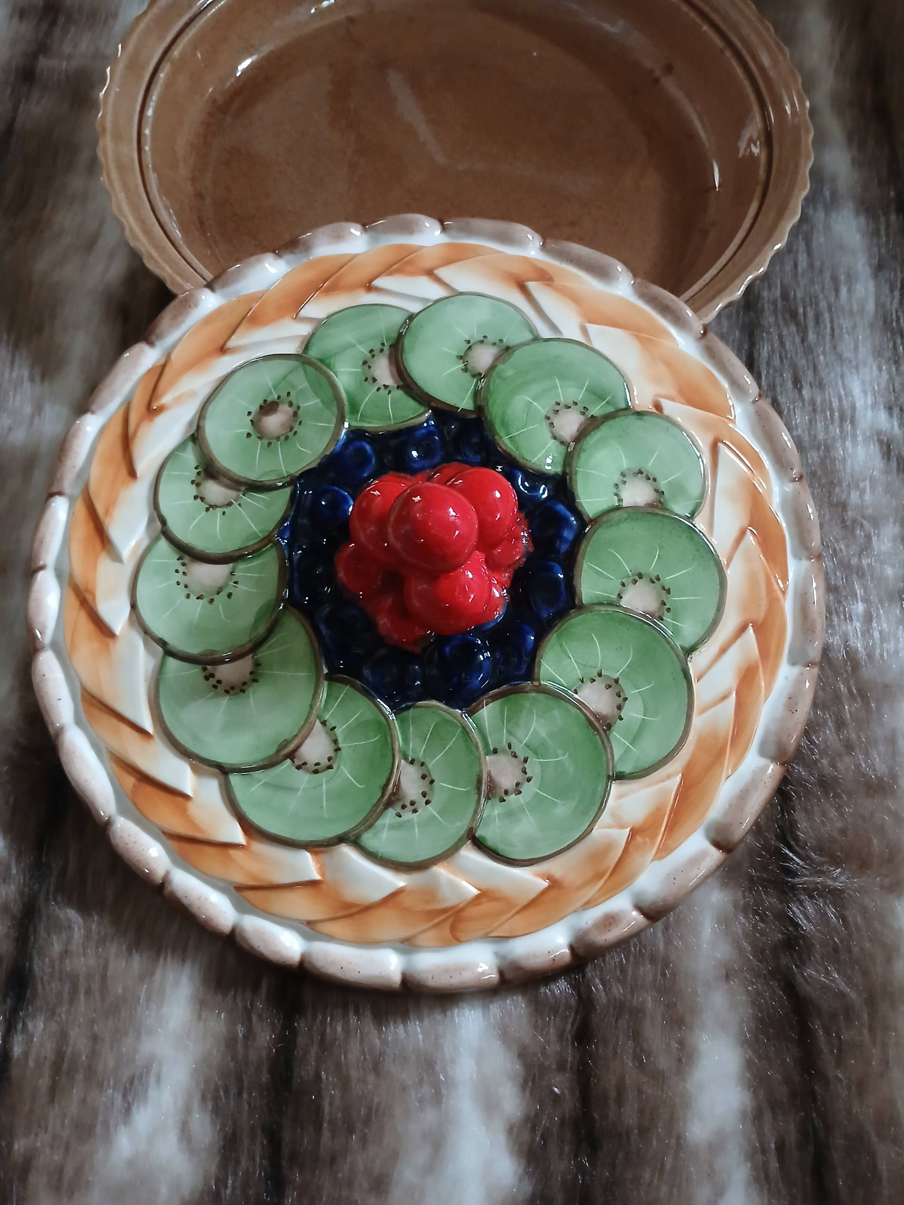 Plat à tarte ancien en barbotine