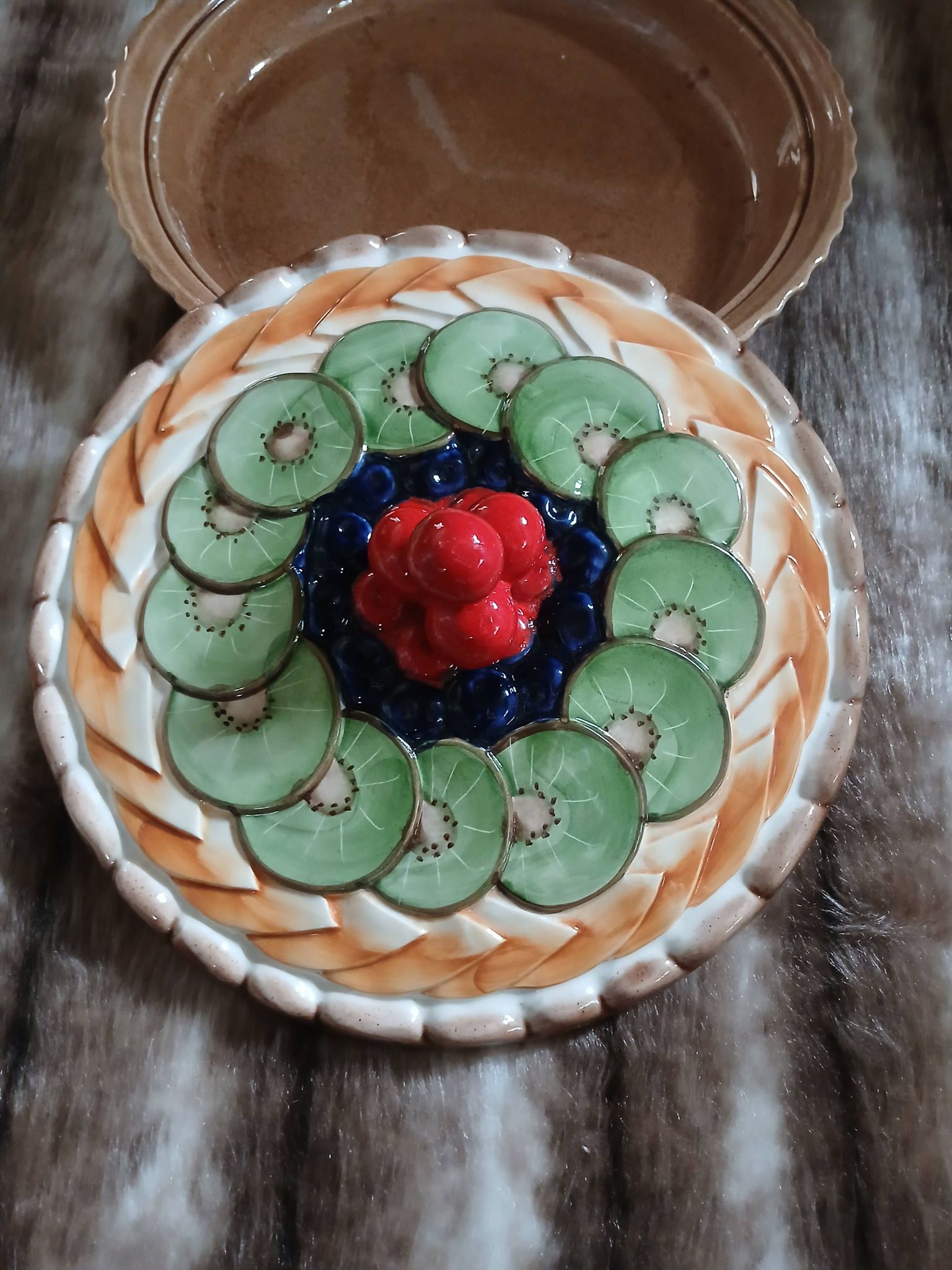 Antique pie dish in slipware