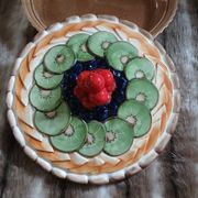 Antique pie dish in slipware