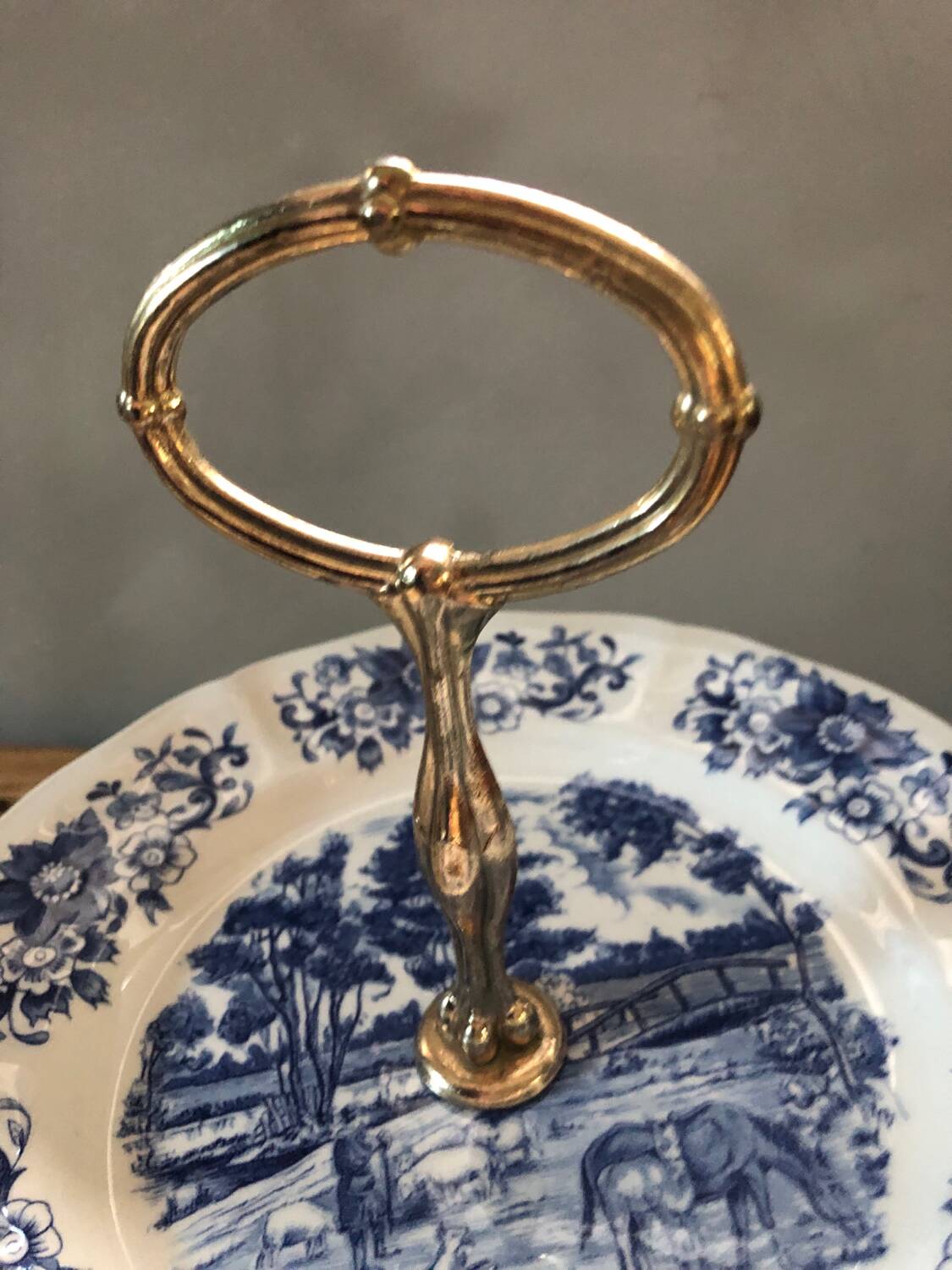 Serviteur en porcelaine Sarrguemines