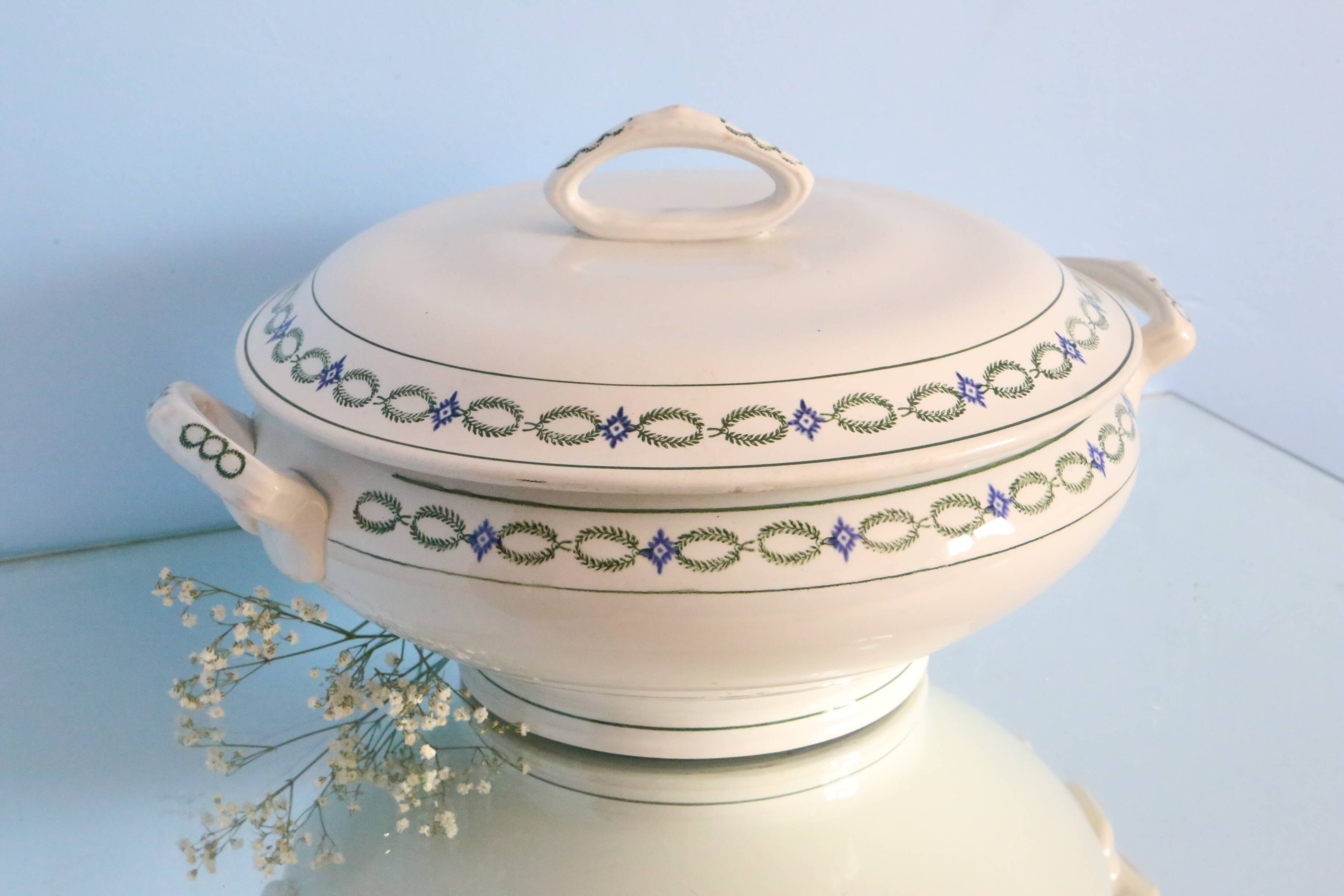 Soup tureen, Saint Amand, Terre de Fer, French manufacturer