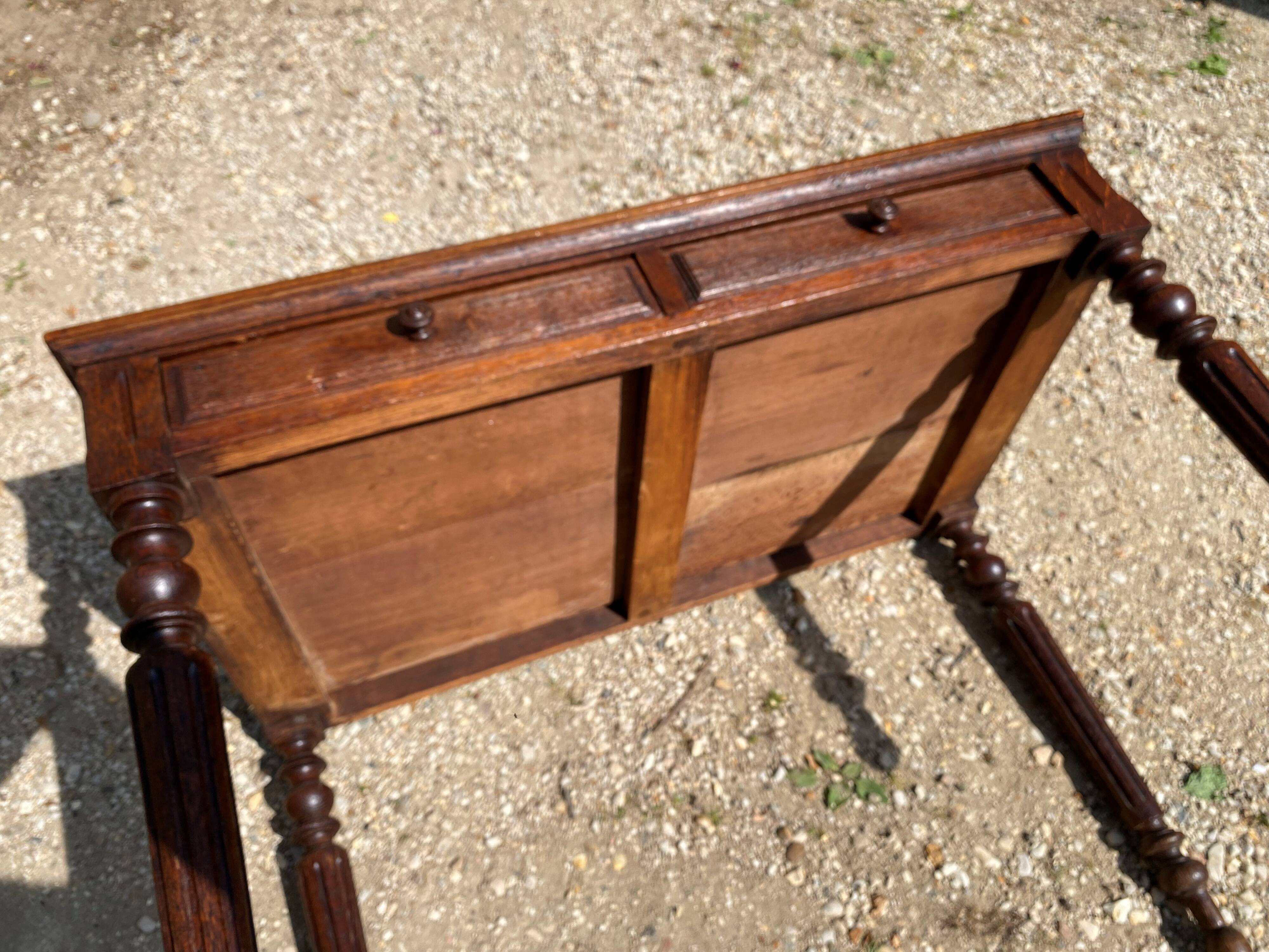 Oak desk with 2 drawers, 97 x 58 cm