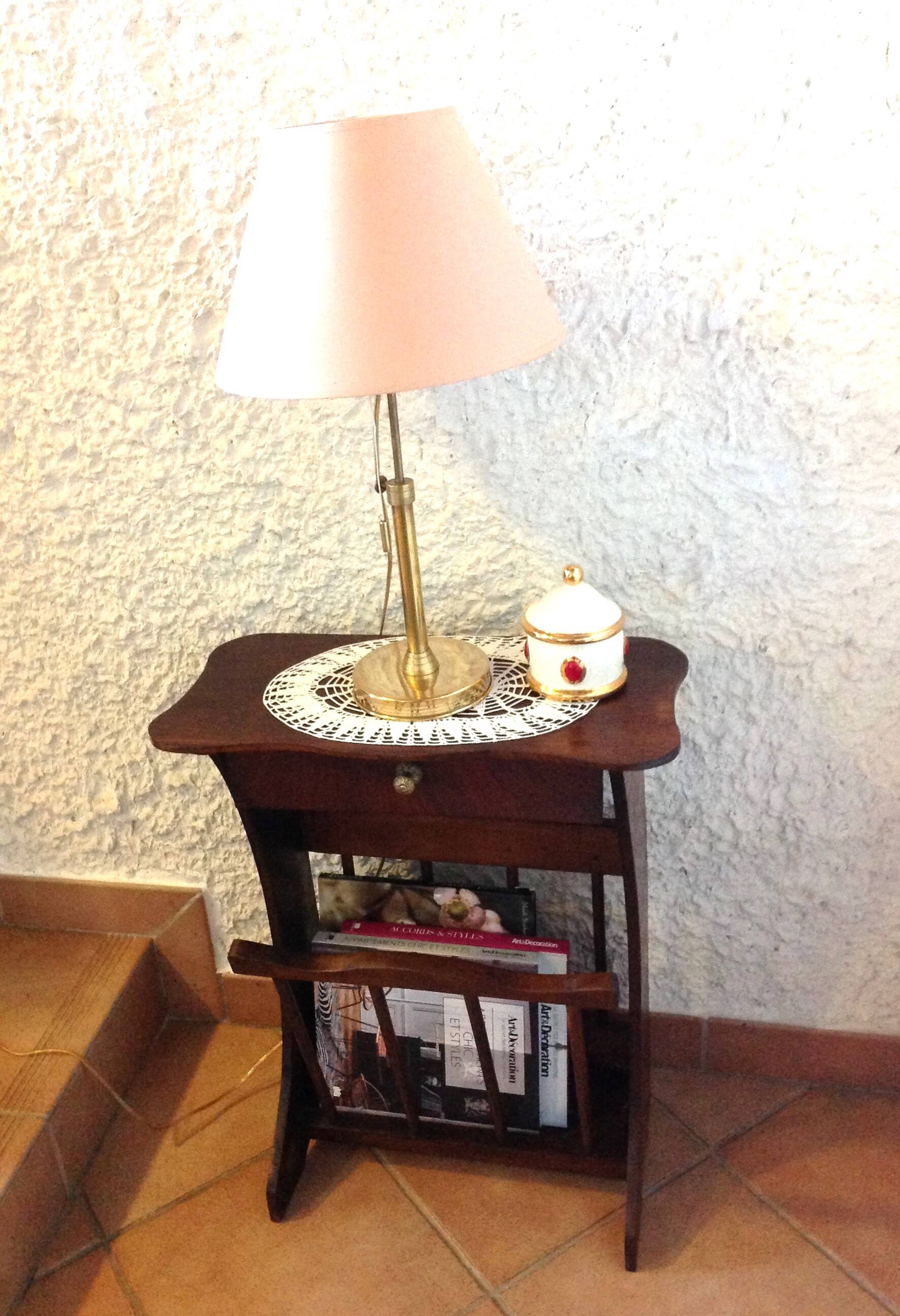 Magazine holder in varnished wood / vintage 60s