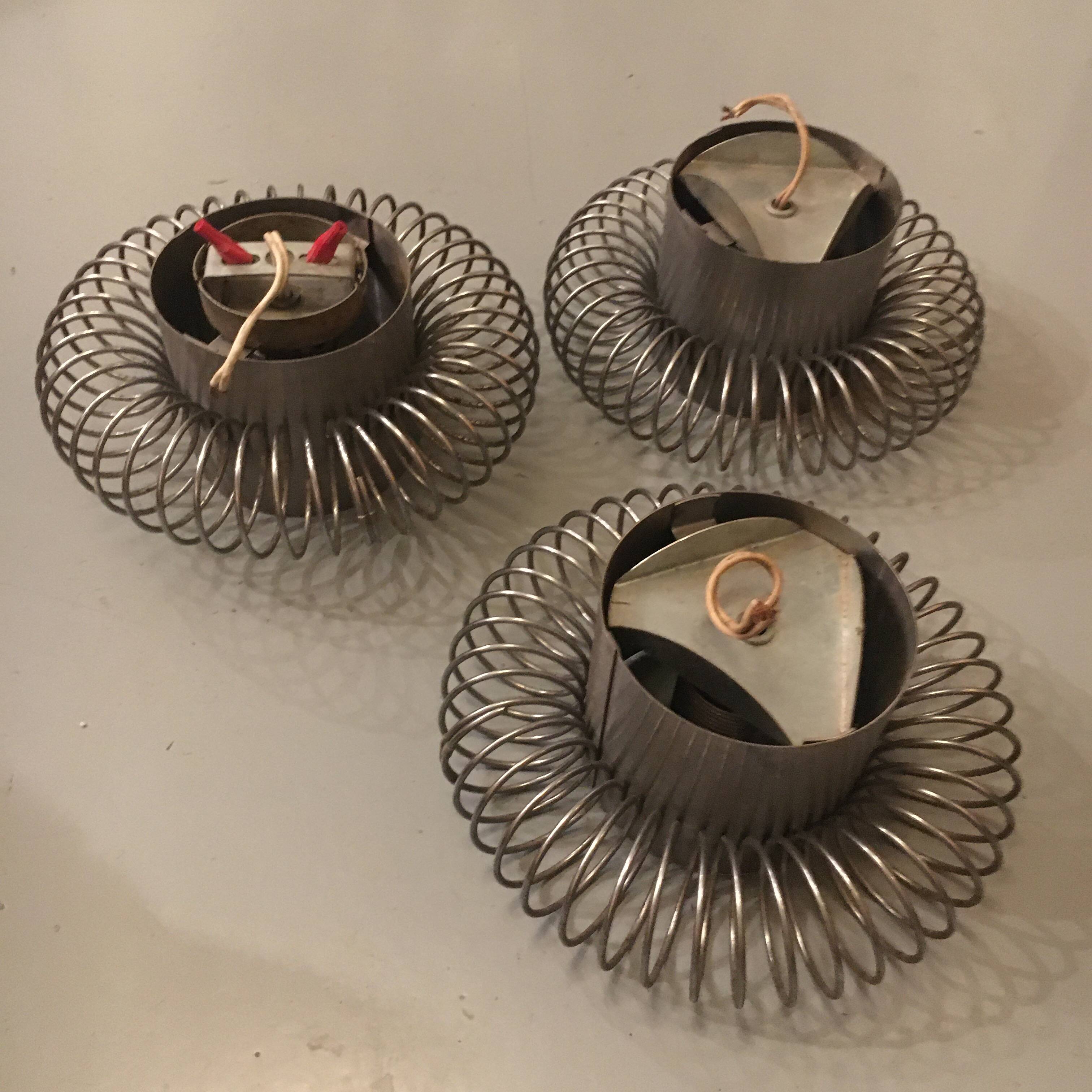 Set of 3 “spring” design wall lights in chrome metal, 1970s, in the spirit of Andrea Lazzari
