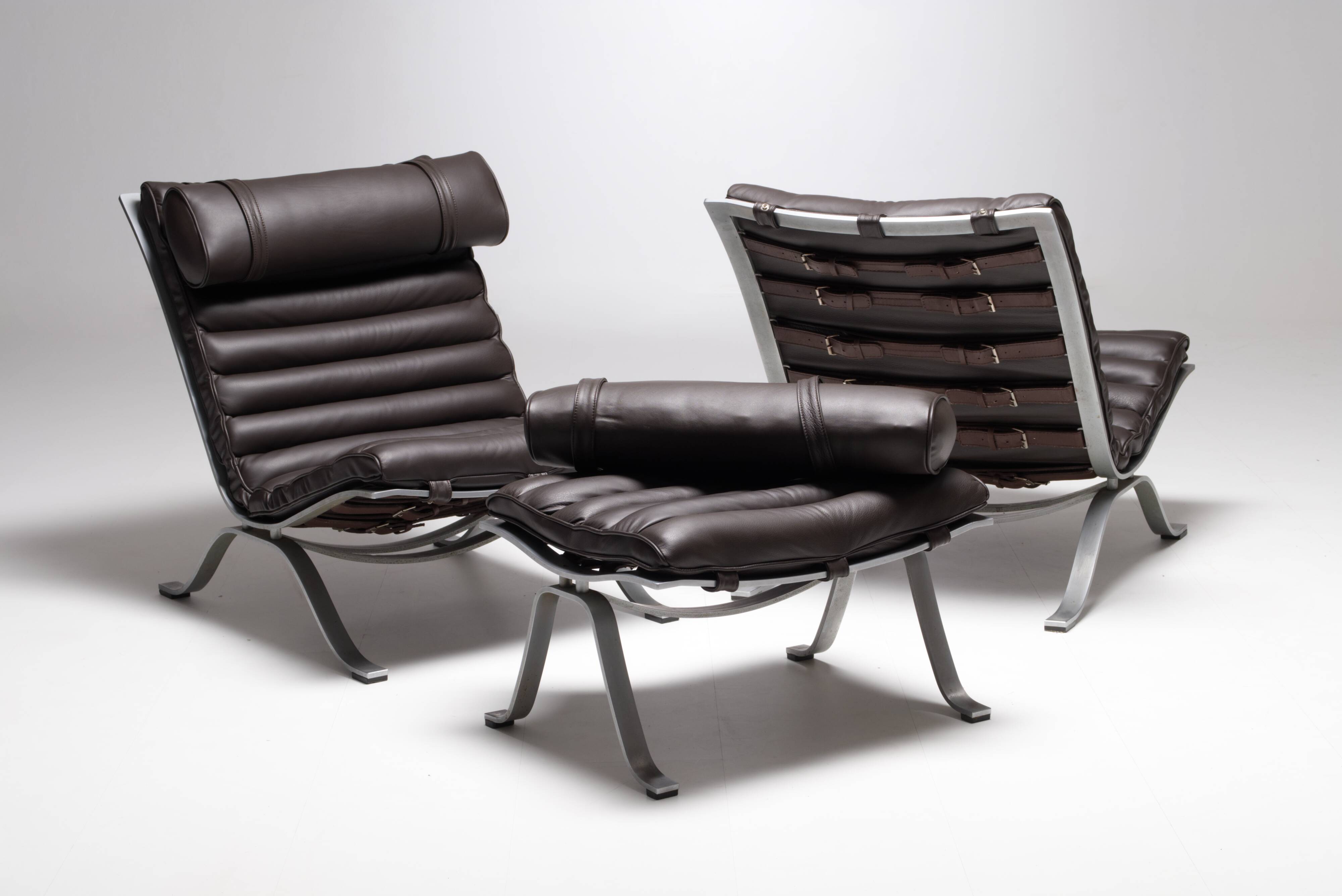 Ari chairs and ottoman