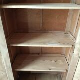 Armoire parisienne