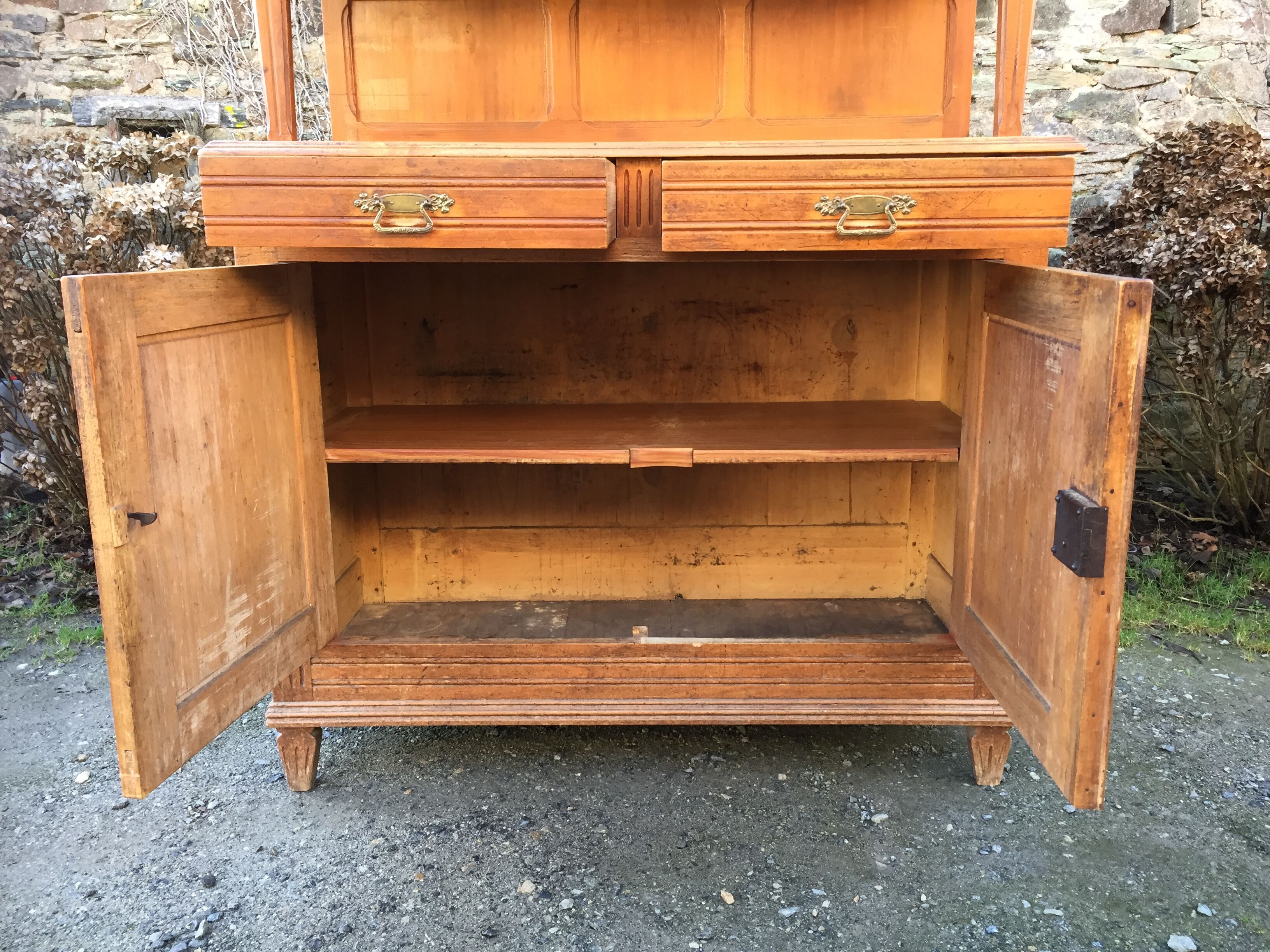 Vintage Parisian buffet with 2 bodies in white poplar wood