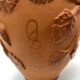 Vase Cruche en terre cuite vintage avec ornement végétale