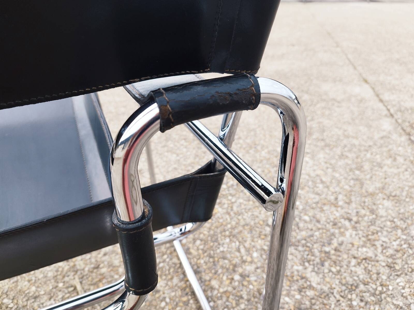 B3 Wassily armchair by Marcel Breuer design