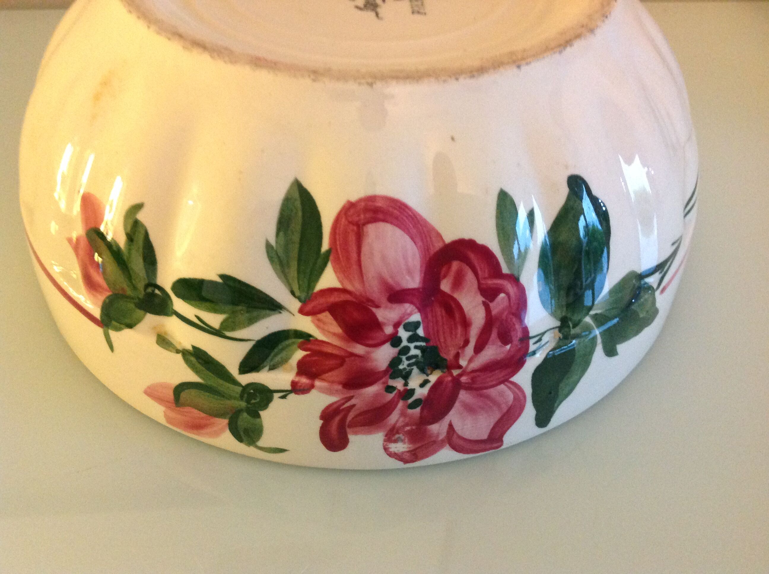 Round salad bowl with Pierrefonds decoration from the Sarreguemines earthenware factory / vintage 50s-60s