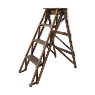Wooden painter's stepladder