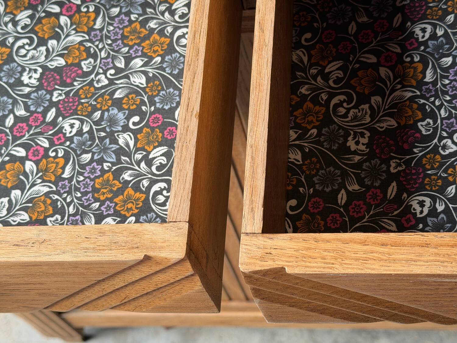 Art Deco buffet in raw and solid oak, 1935.