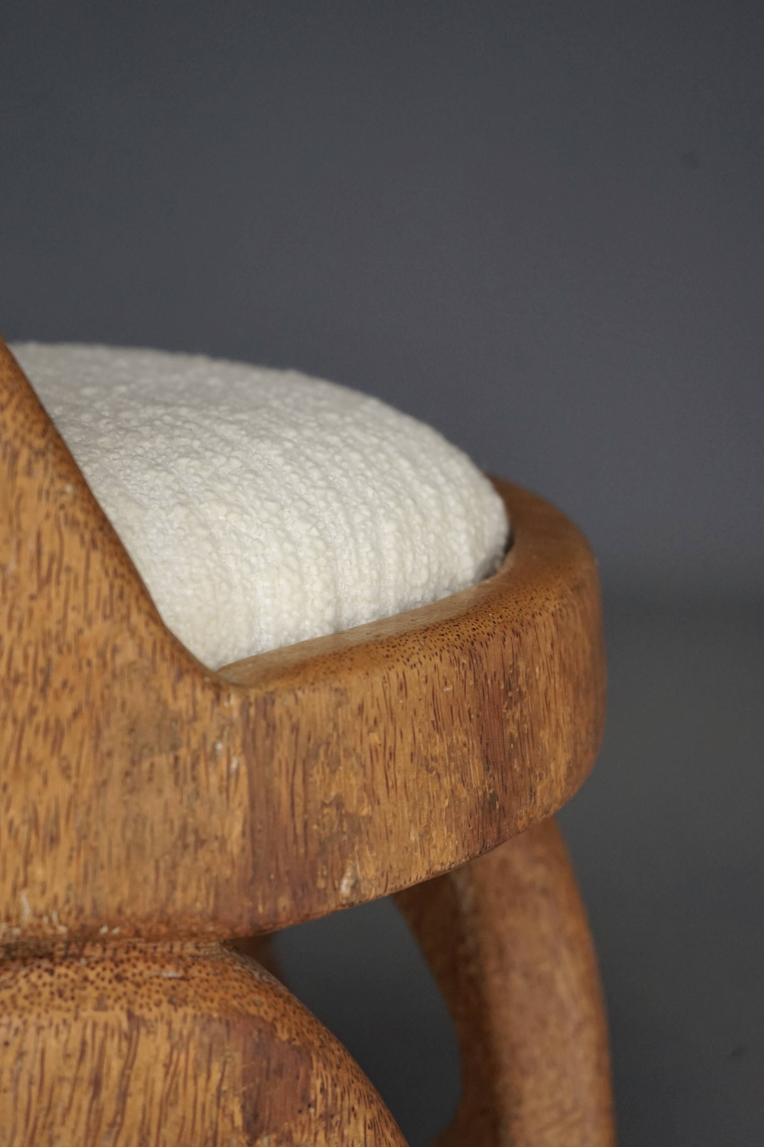 Chaise d'appoint en bois de palmier sculpté à la main, années 1970