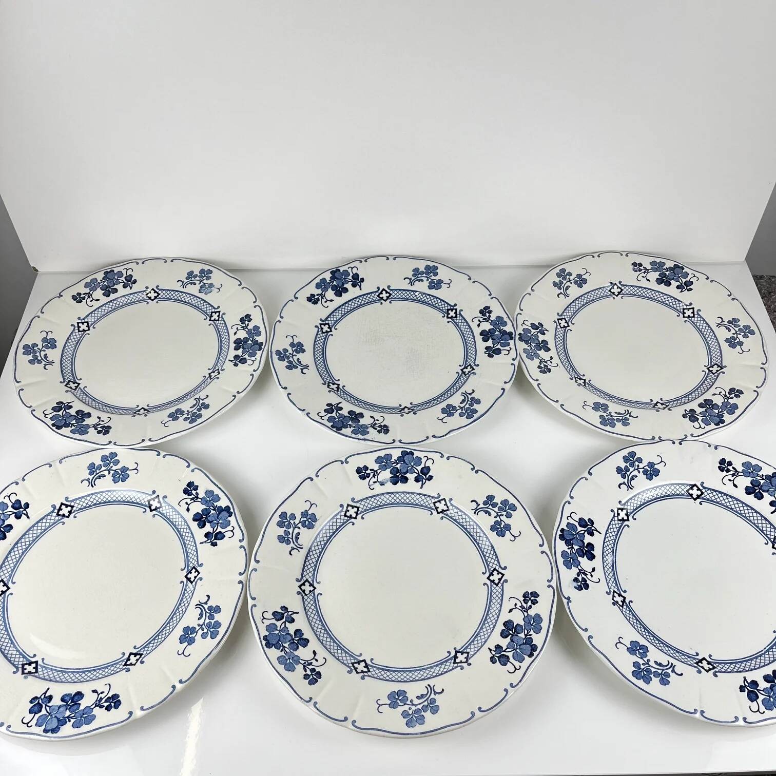 Set of 6 flat plates Terre de Fer KG Lunéville, model "Jane", blue, 1890-1915