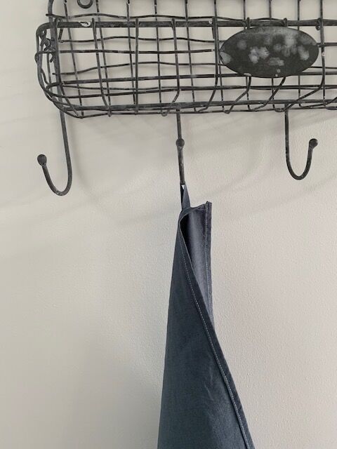 Small screened shelf