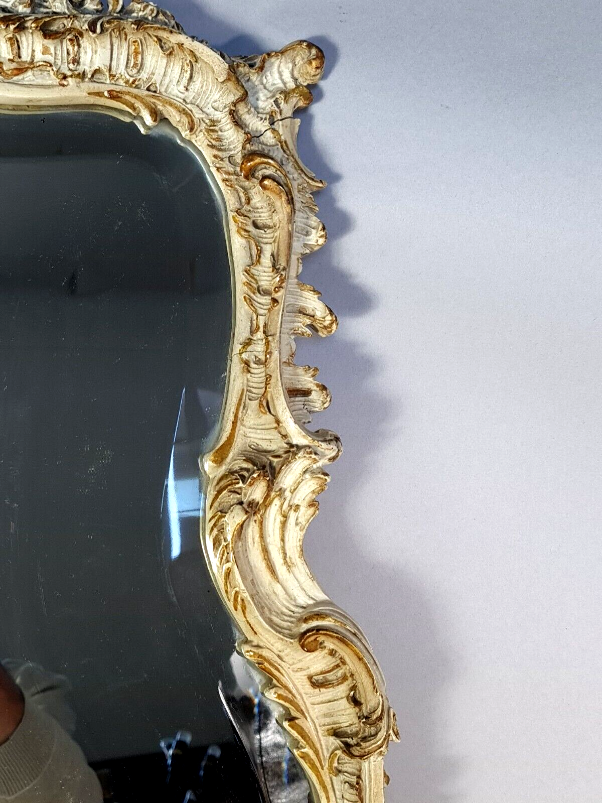 Beveled mirror late nineteenth century 61x44cm