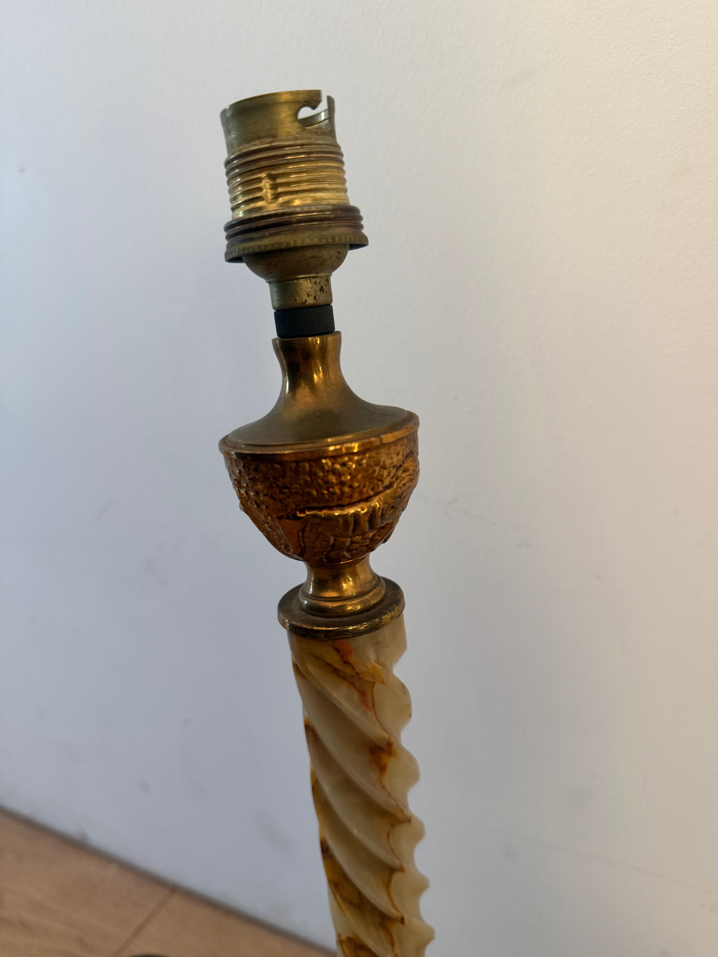 Bronze/brass and onyx lamp base