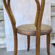 Chaise d'enfant cannée en bois tourné de style thonet