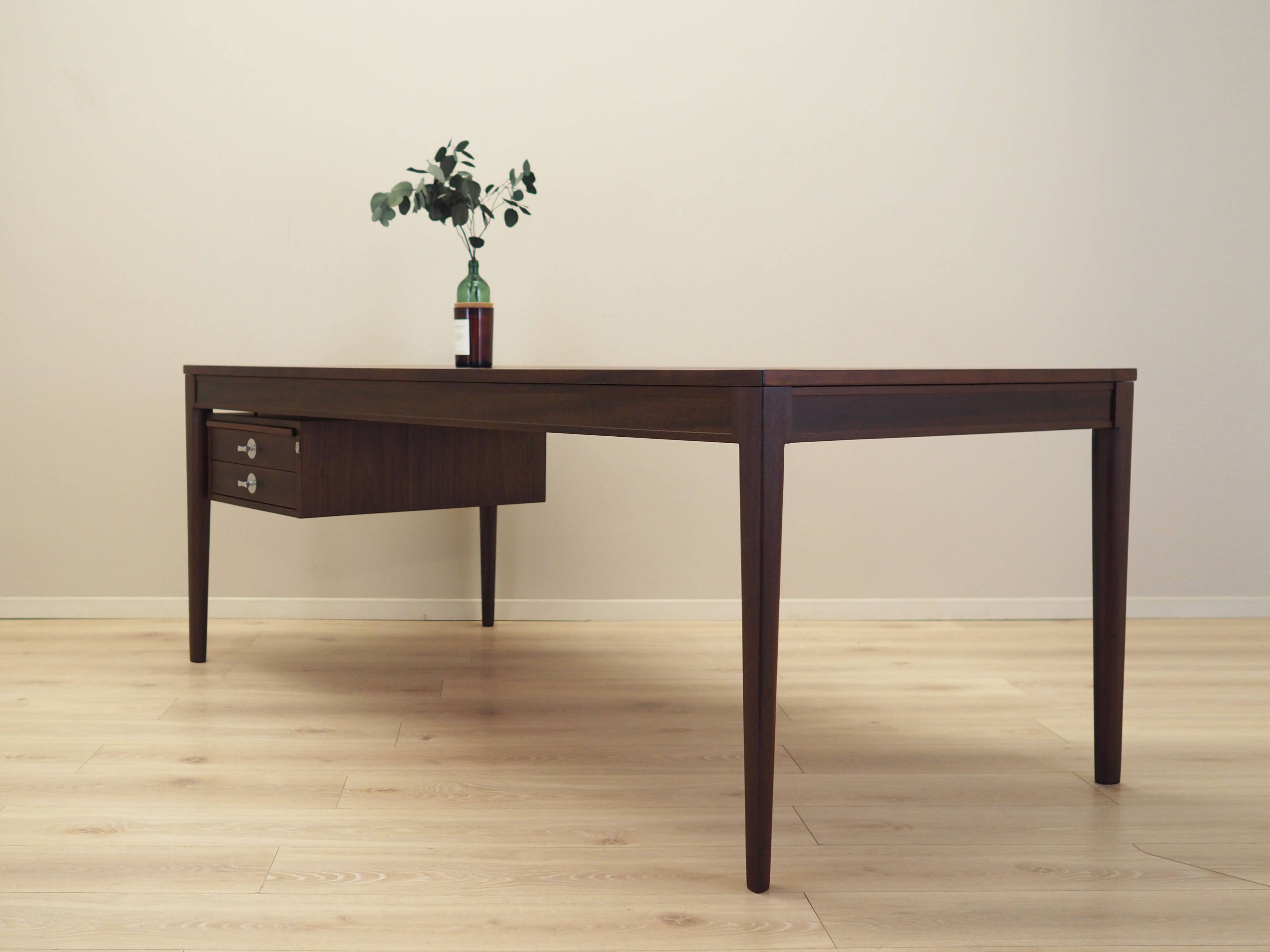 Mahogany desk, Danish design, 1970s, designer: Finn Juhl