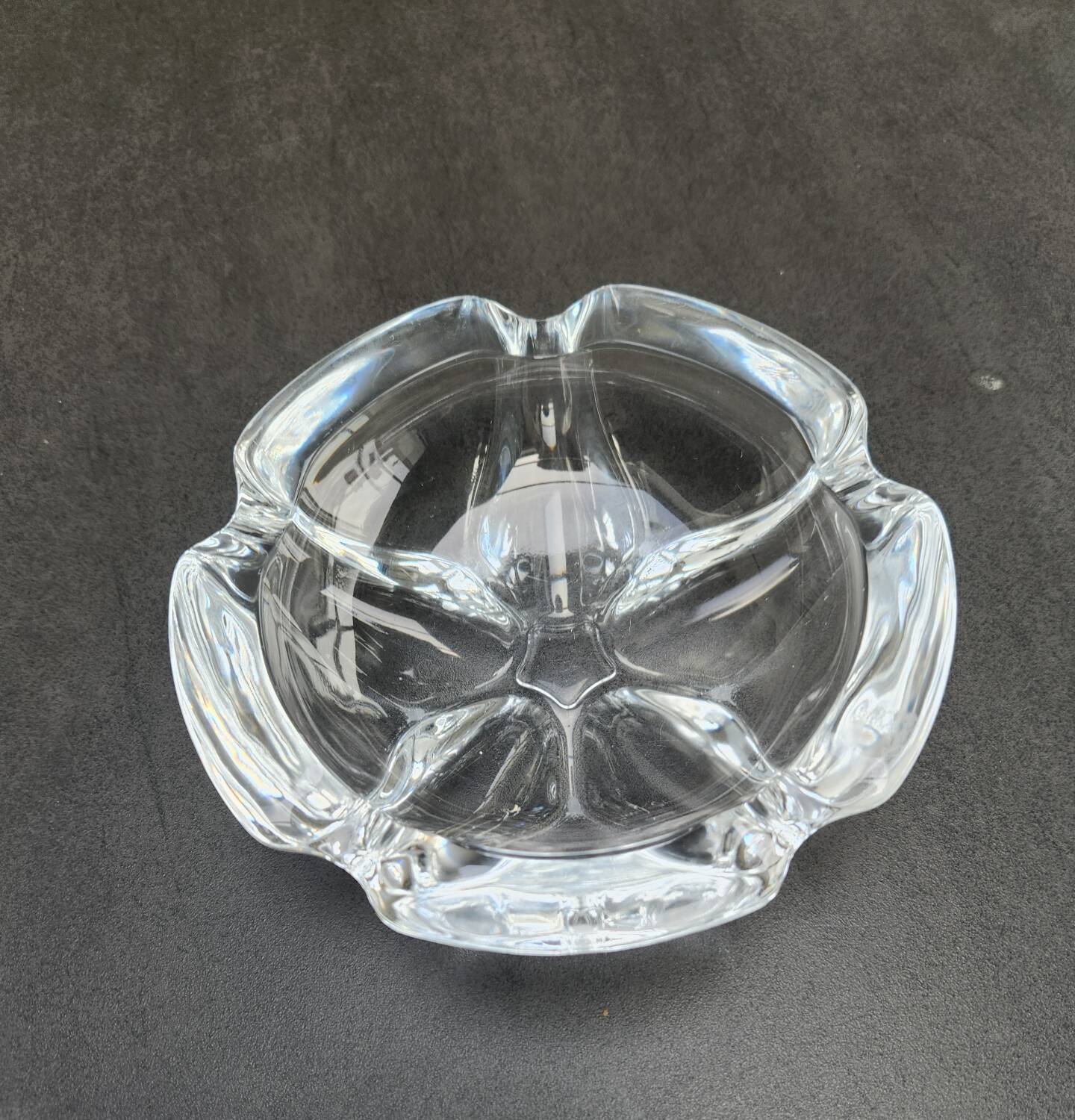 Large crystal ashtray or pocket emptier