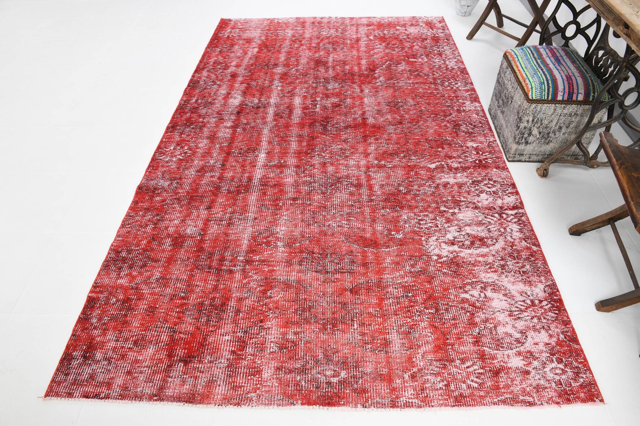 6x10 Rug For Dining Room Red Vintage Area Rug, 175x296Cm SK 3756