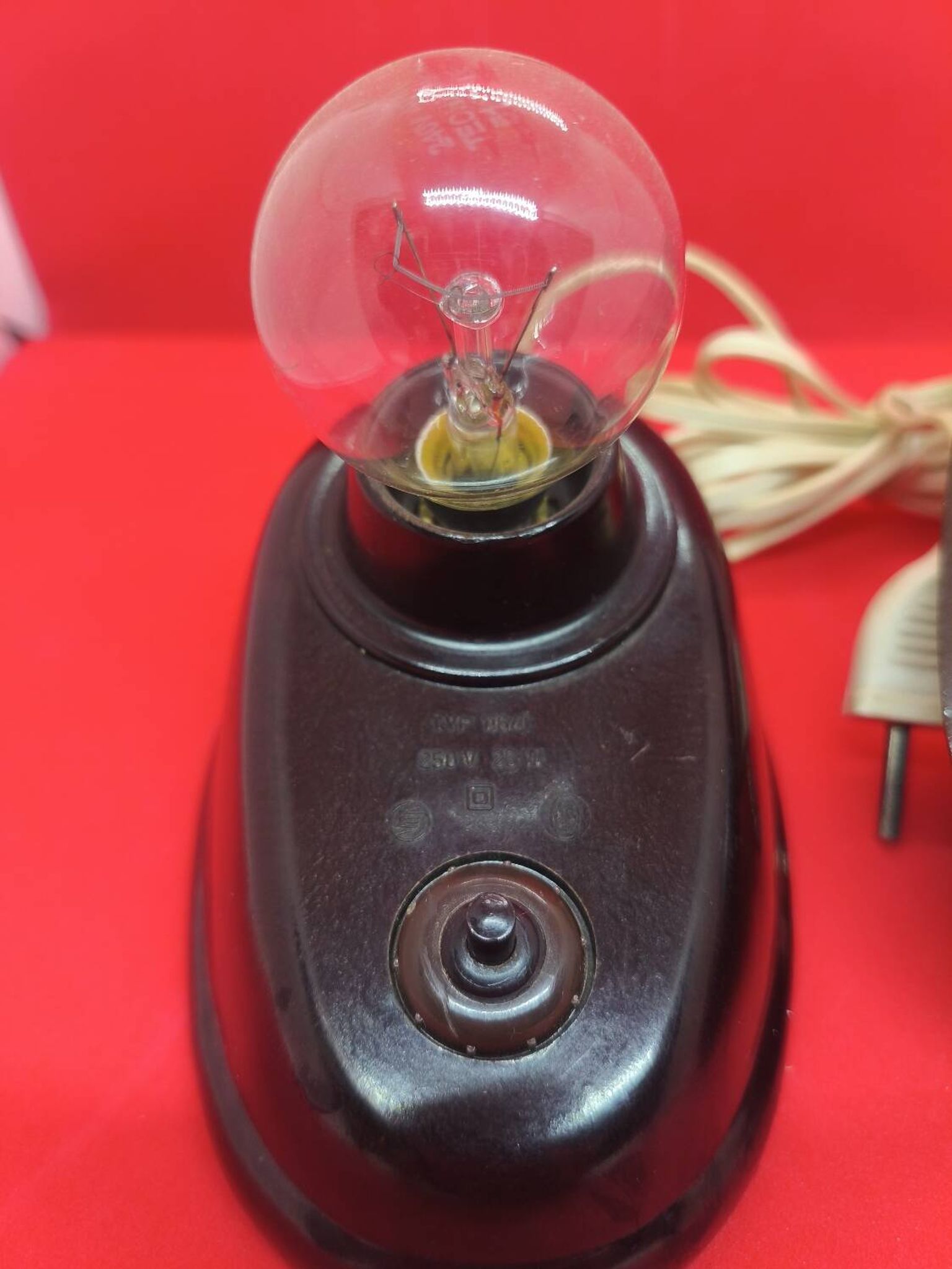 Lampe art déco en bakélite