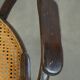 Chaise de bistrot au design vintage en bois courbé, très charmante et élégante, avec accoudoirs confortables